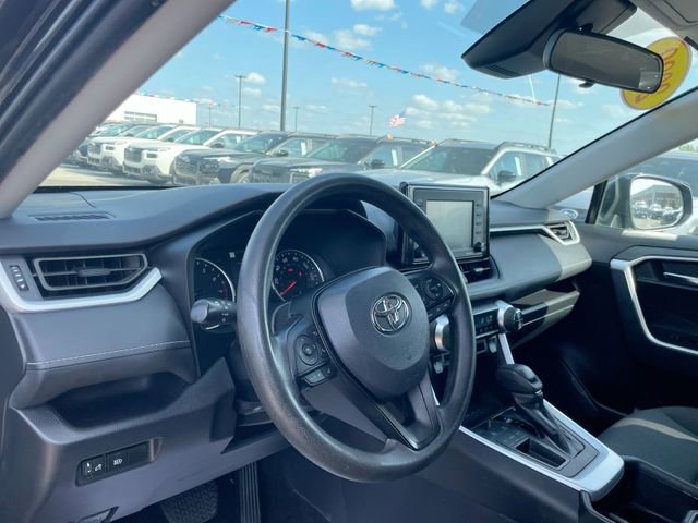 Used 2022 Toyota RAV4 XLE image 9