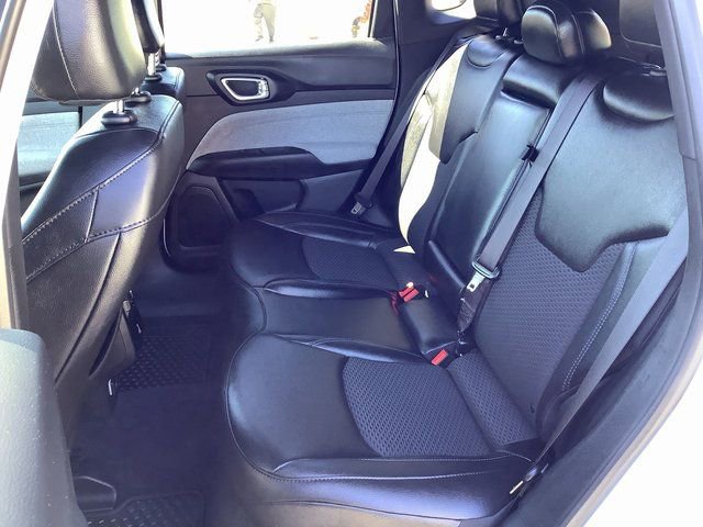 Used 2025 Jeep Compass Latitude w/ Convenience Group image 23