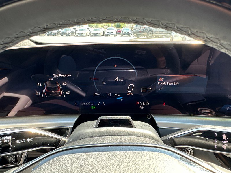 New 2025 Cadillac Lyriq Luxury image 23