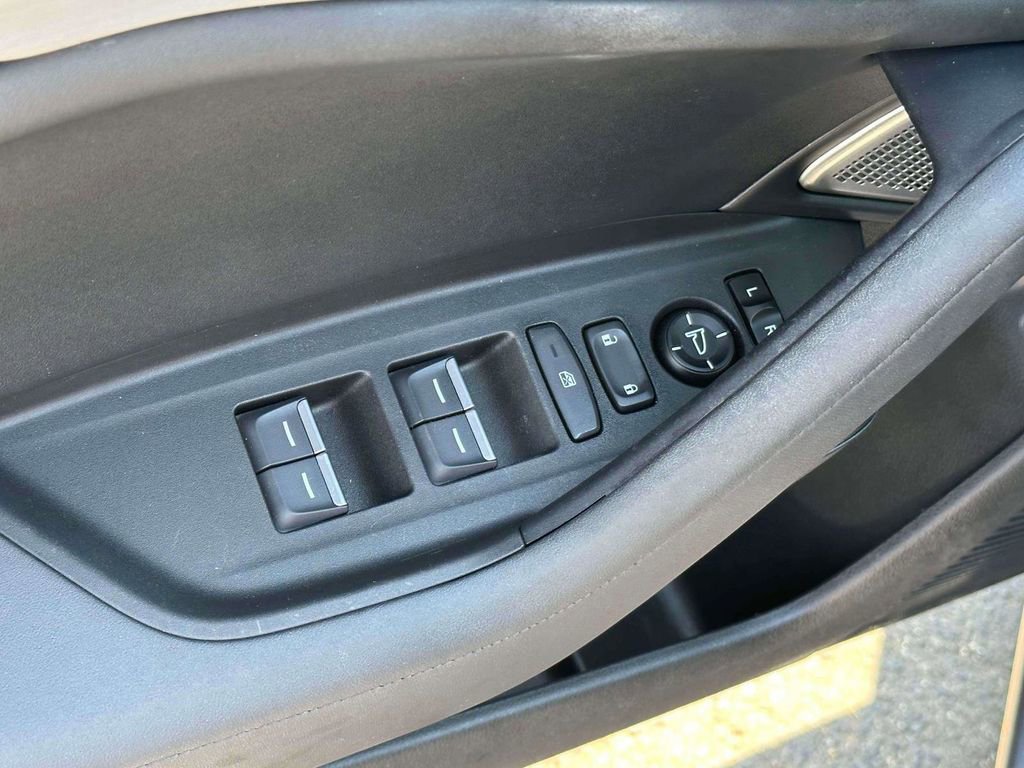 Used 2023 Acura TLX w/ Technology Package FWD image 15