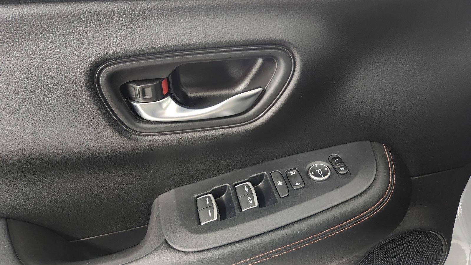 Used 2024 Honda HR-V Sport image 19