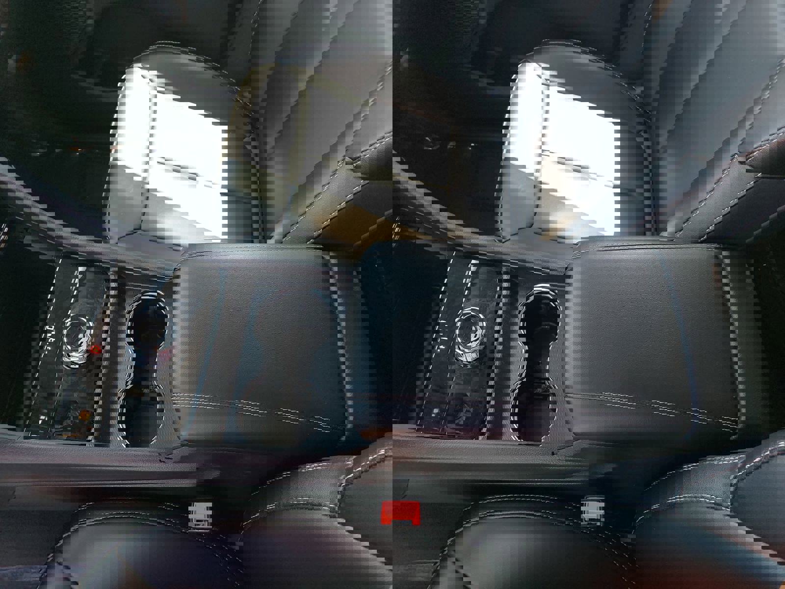 Used 2024 Jeep Grand Cherokee Limited image 26