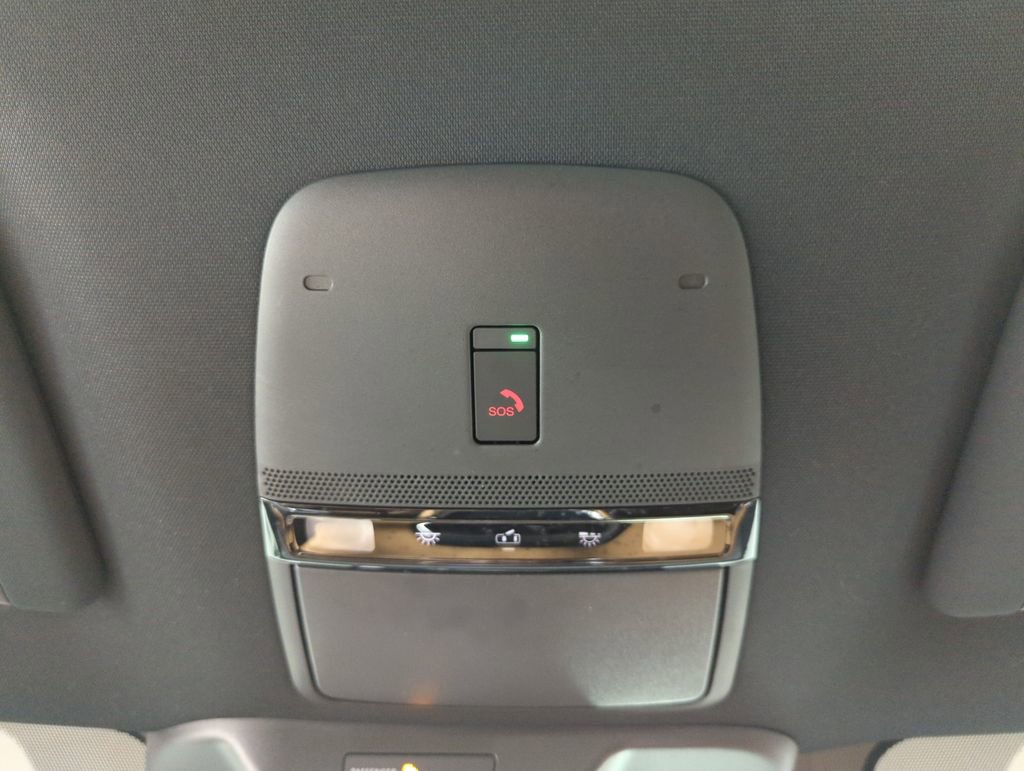 Used 2025 Nissan Armada SL w/ Captain's Chari Seat Package image 29