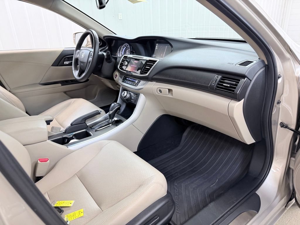 Used 2013 Honda Accord EX-L image 30