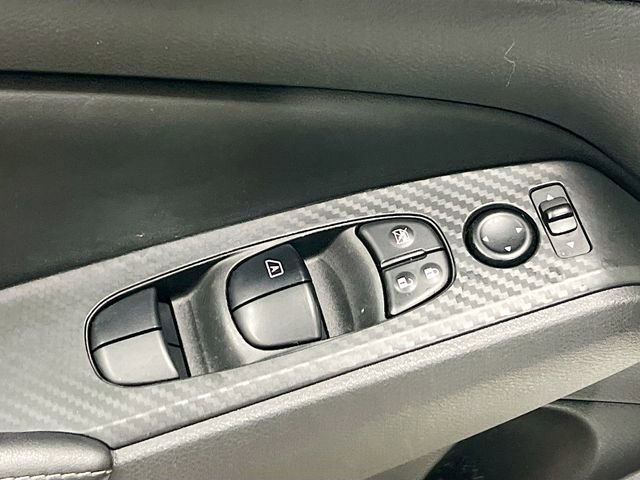 Used 2024 Nissan Altima 2.5 SV FWD image 17