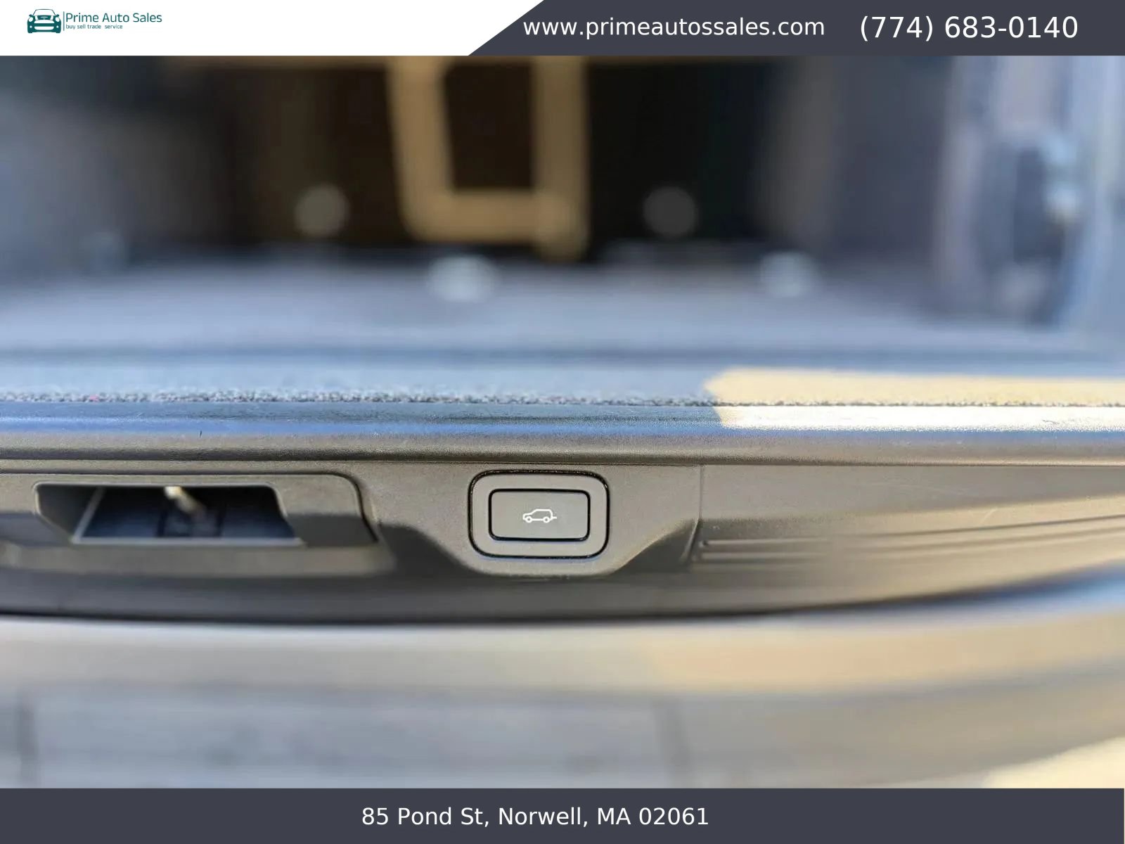 Used 2018 Land Rover Range Rover Supercharged AWD/4WD image 11