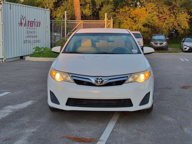Used 2012 Toyota Camry LE FWD image 2
