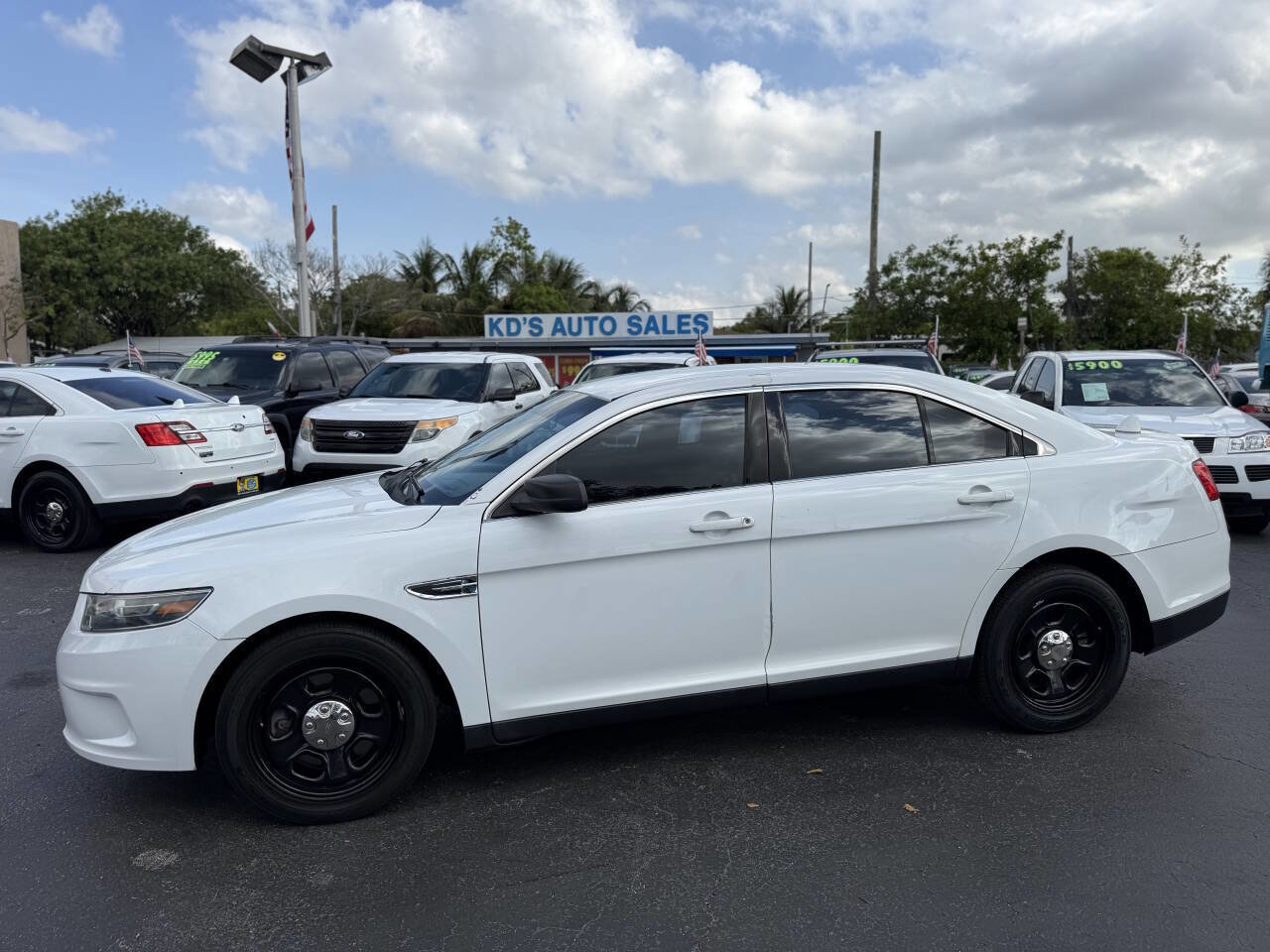 Used 2015 Ford Taurus Police Interceptor AWD image 4