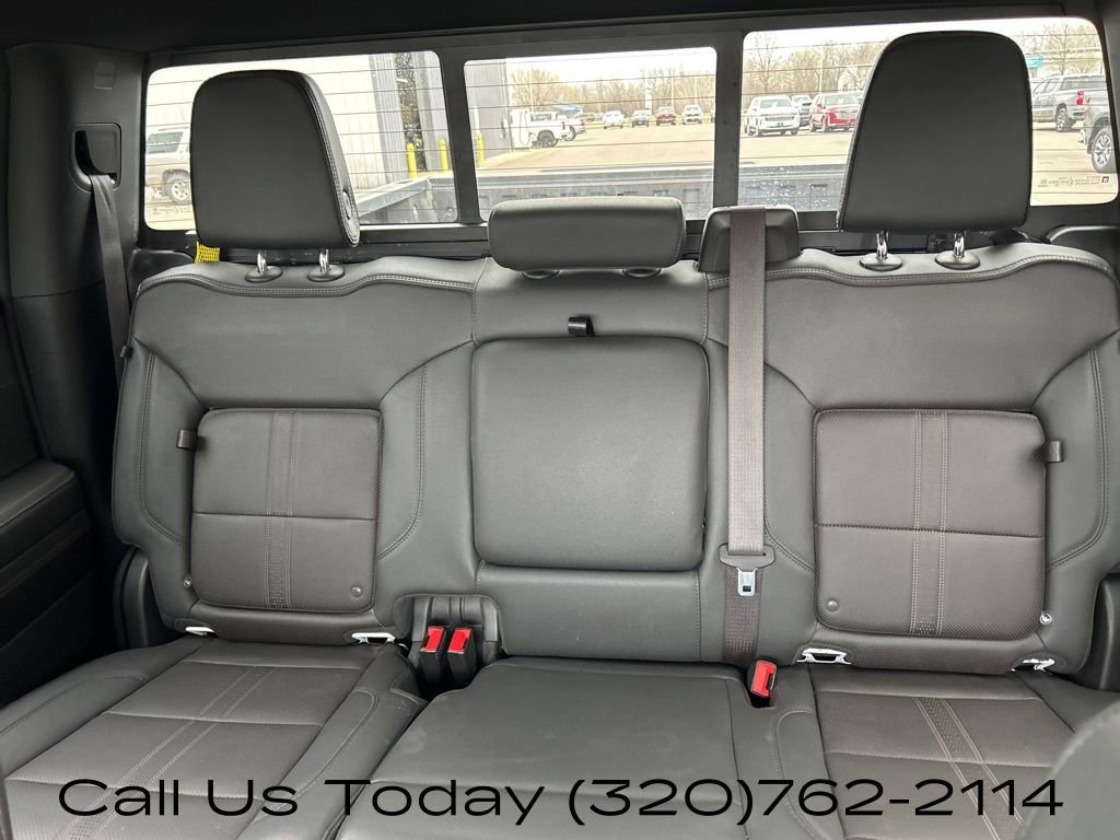 Certified 2023 Chevrolet Silverado 1500 High Country w/ Technology Package AWD/4WD image 37