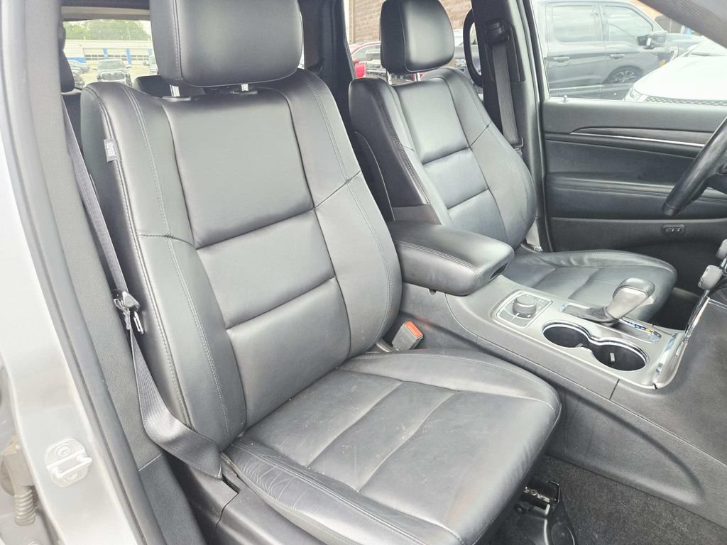 Certified 2020 Jeep Grand Cherokee Limited w/ Premium Lighting Group AWD/4WD image 16