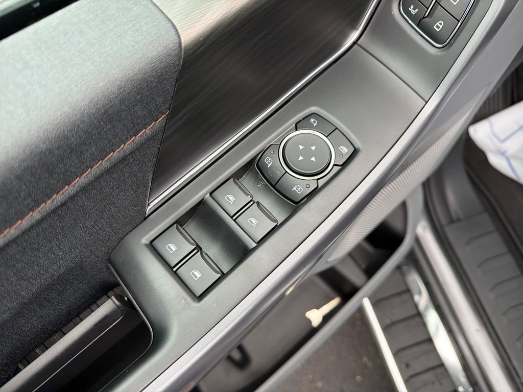 New 2026 Ford F150 Lariat w/ Equipment Group 501A Mid image 11