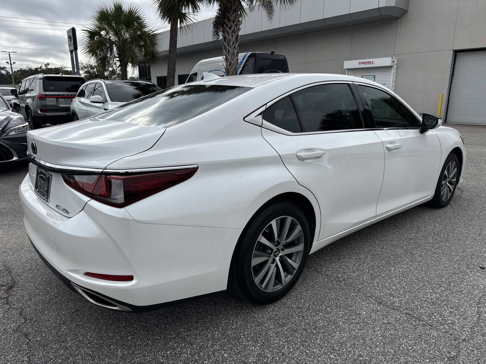 Used 2021 Lexus ES 350 w/ Protection Package (P3) image 3