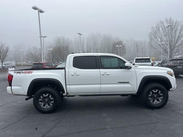 Used 2019 Toyota Tacoma TRD Off-Road w/ Technology Package image 4