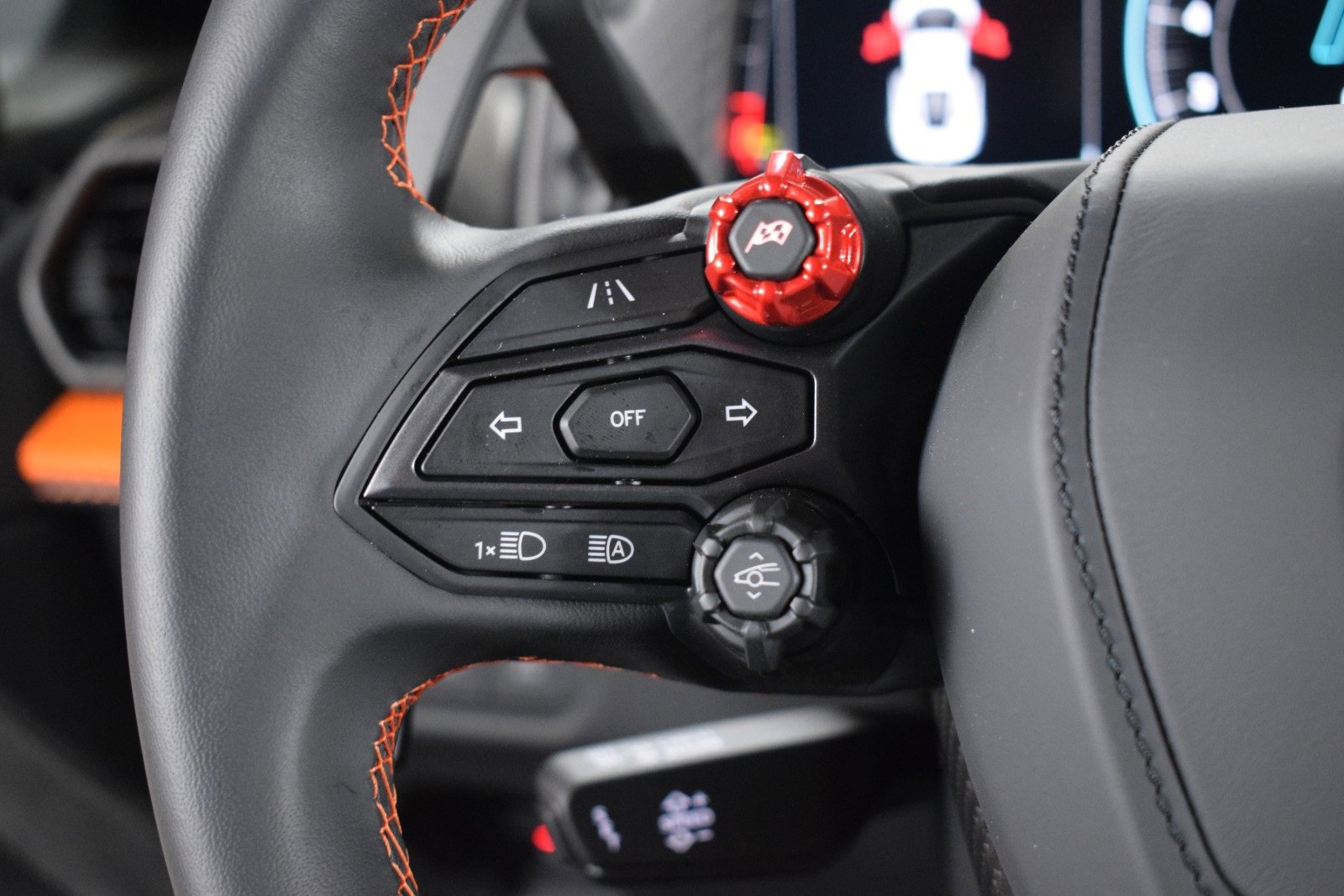 Used 2025 Lamborghini Revuelto image 23