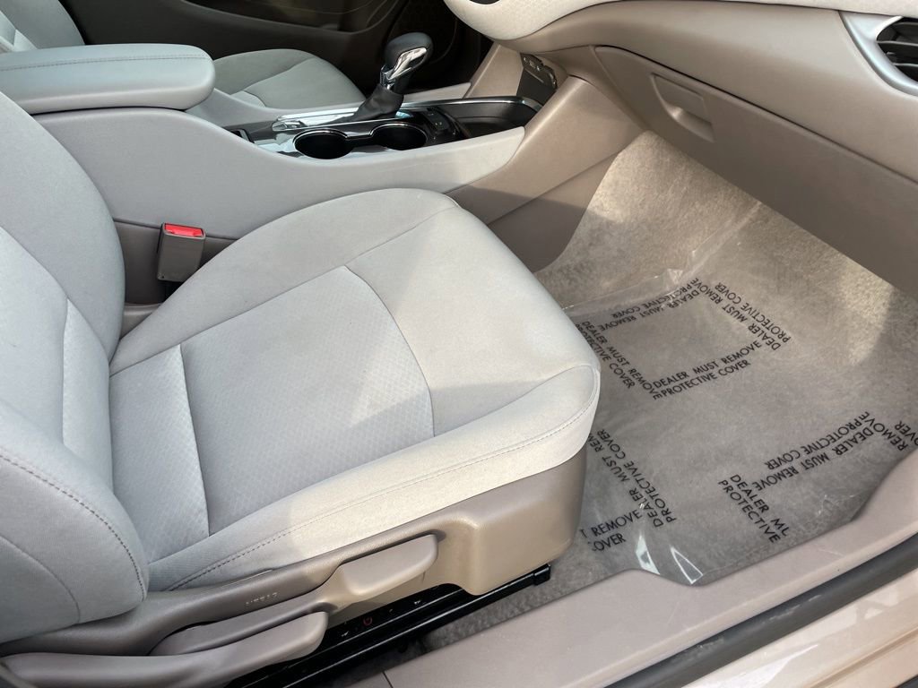 Used 2025 Chevrolet Malibu LT image 27