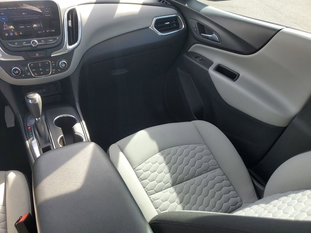 Used 2020 Chevrolet Equinox LT image 18