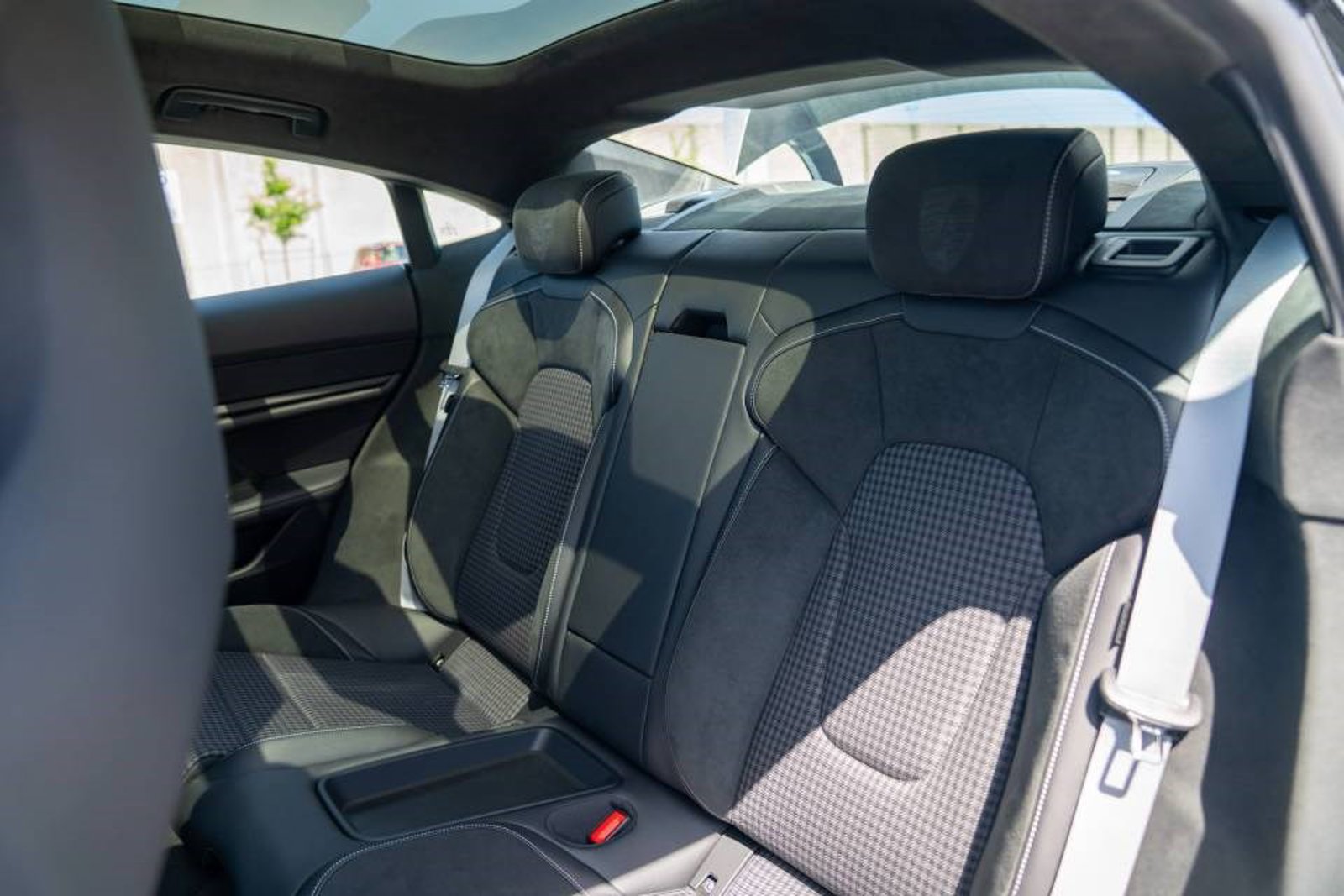 New 2026 Porsche Taycan 4S AWD/4WD image 24