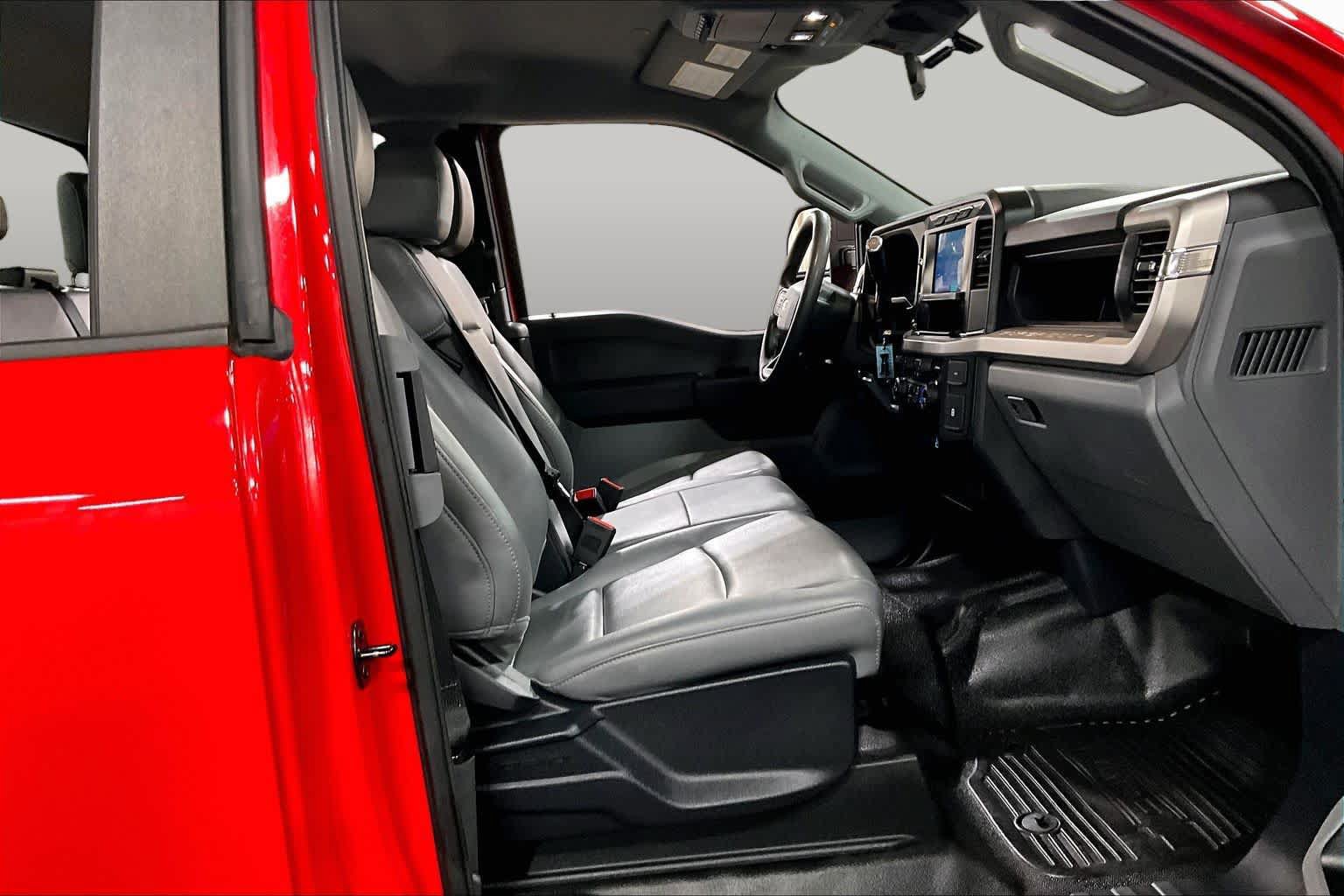 Used 2023 Ford F250 XL w/ Snow Plow Prep Package AWD/4WD image 9