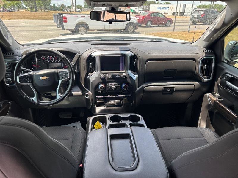 Used 2020 Chevrolet Silverado 1500 LT w/ Texas Edition AWD/4WD image 9