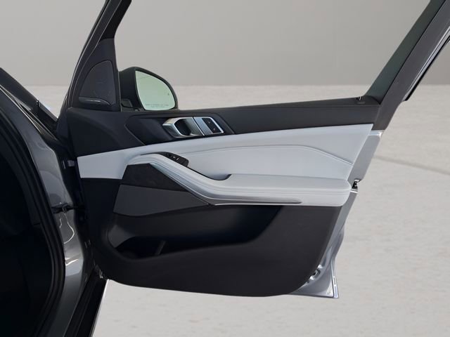 Certified 2024 BMW X5 sDrive40i w/ Executive Package image 43