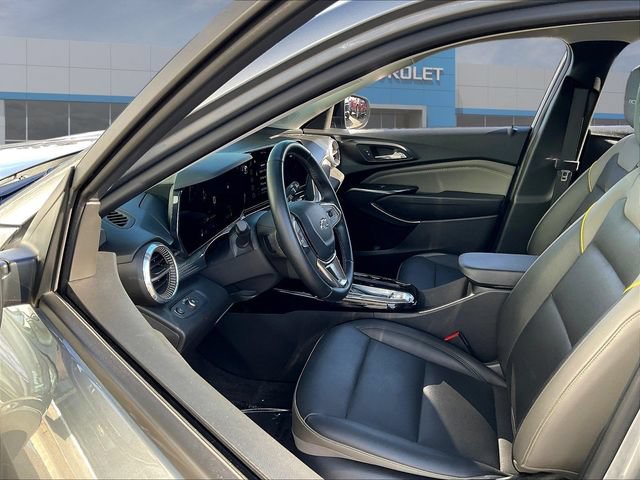 Certified 2024 Chevrolet Trax ACTIV w/ Driver Confidence Package FWD image 19