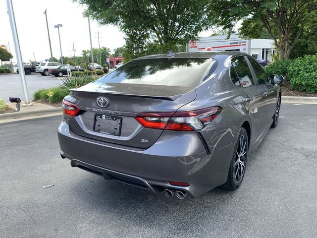 Used 2022 Toyota Camry SE w/ Convenience Package FWD image 8