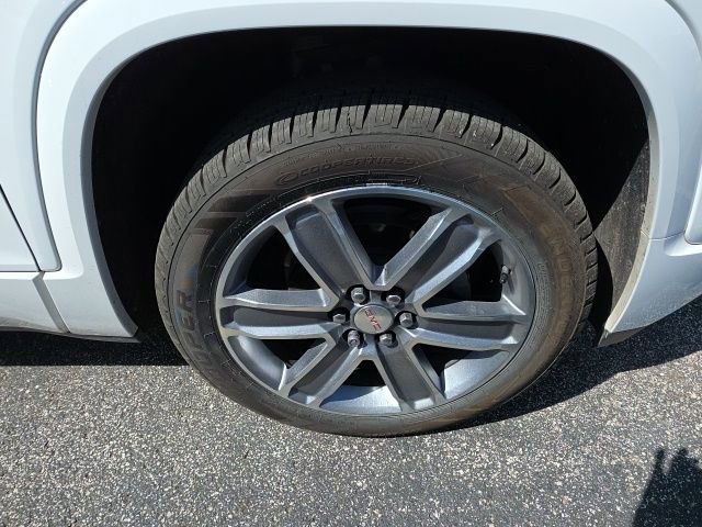 Used 2019 GMC Acadia Denali w/ Technology Package AWD/4WD image 8