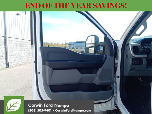 New 2026 Ford F250 XL w/ XL Chrome Package image 10