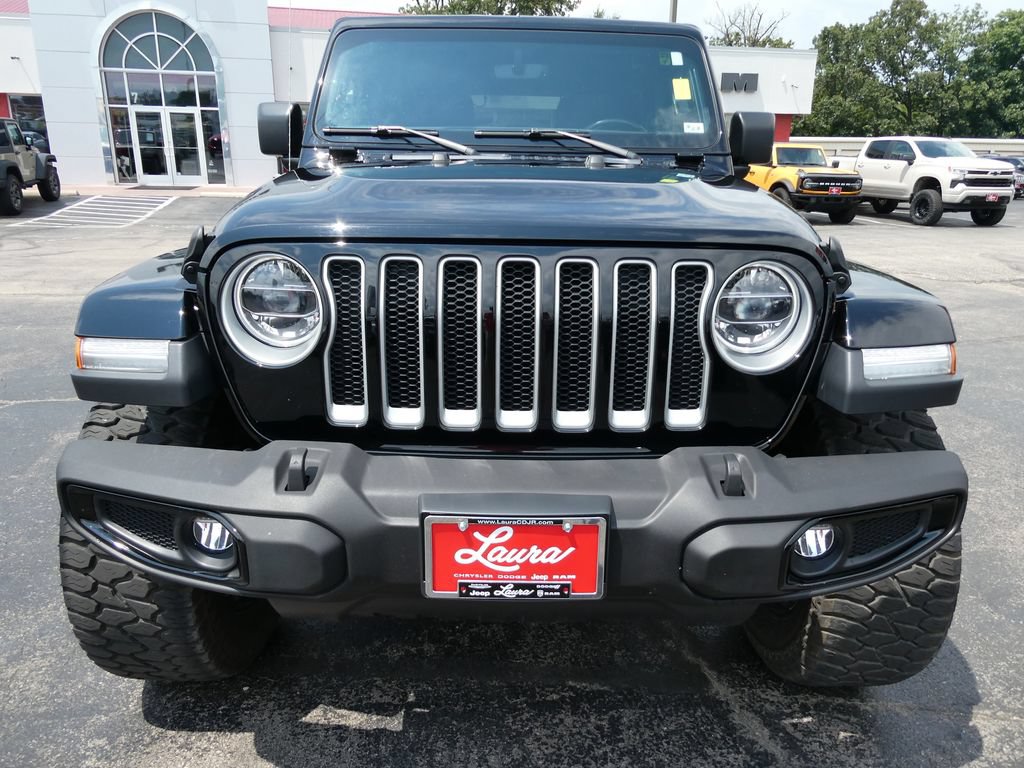 Used 2020 Jeep Wrangler Unlimited Sahara AWD/4WD image 9