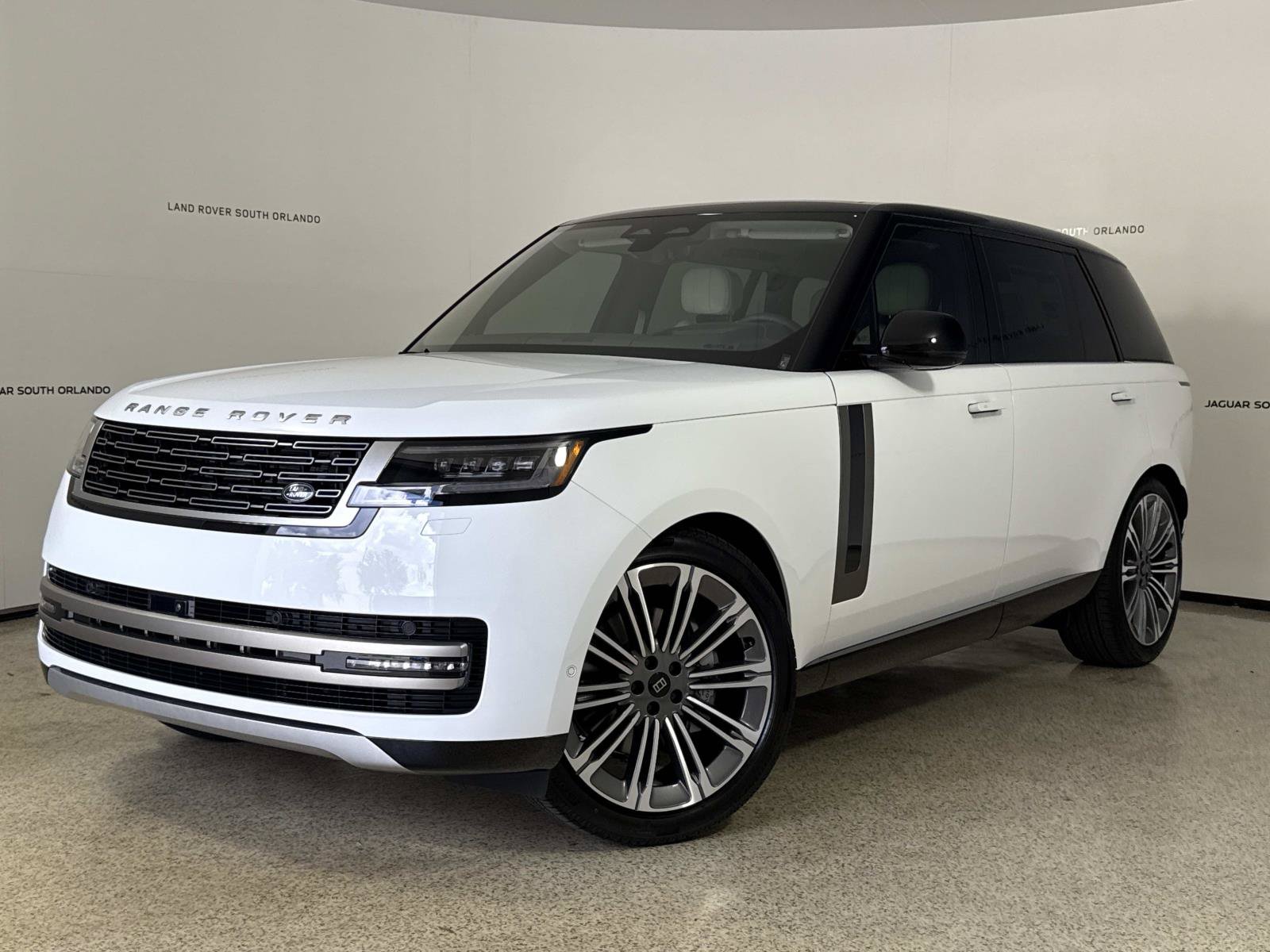 New 2027 Land Rover Range Rover Long Wheelbase SE AWD/4WD image 1