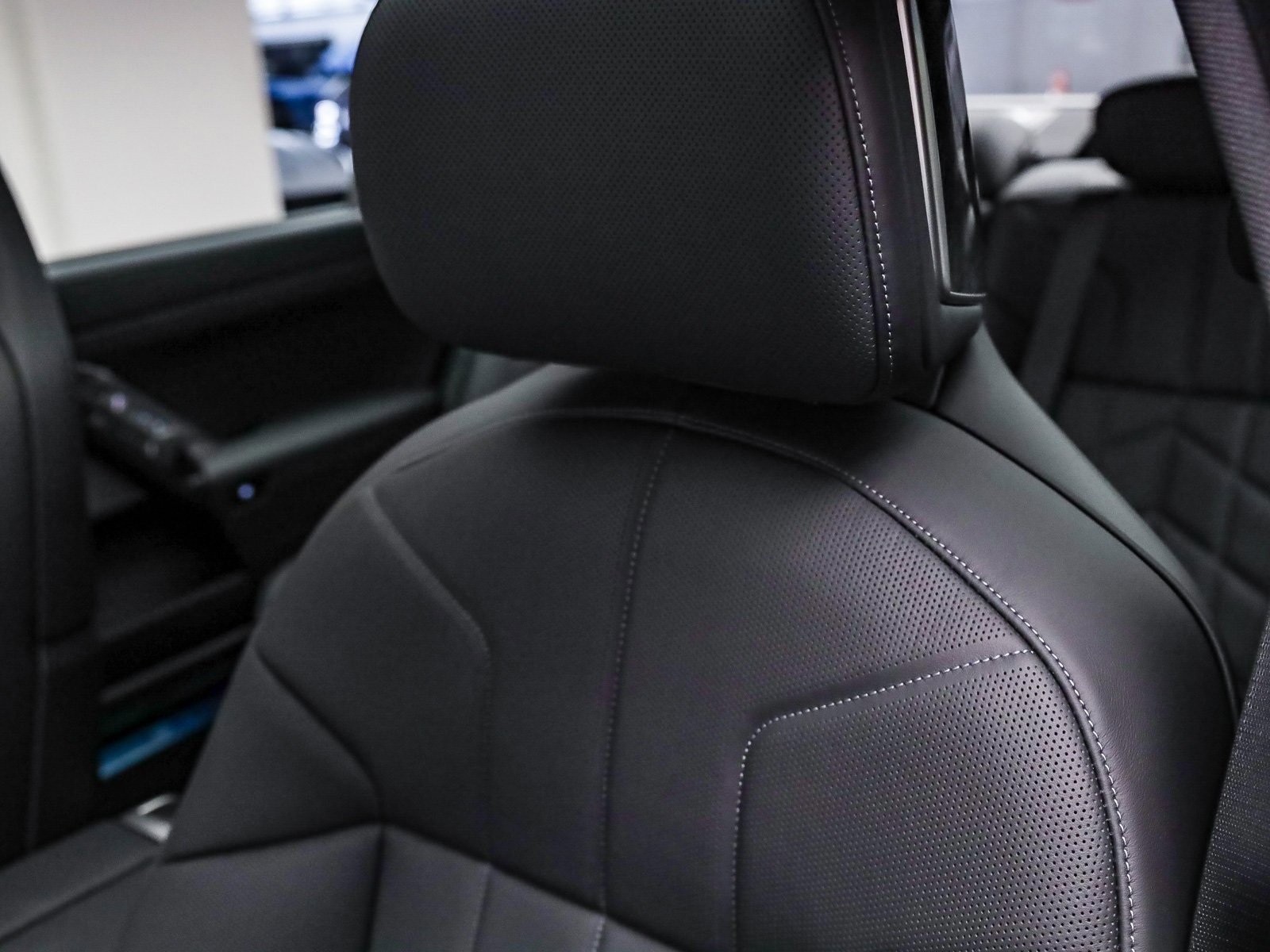 New 2025 BMW 760i xDrive image 24