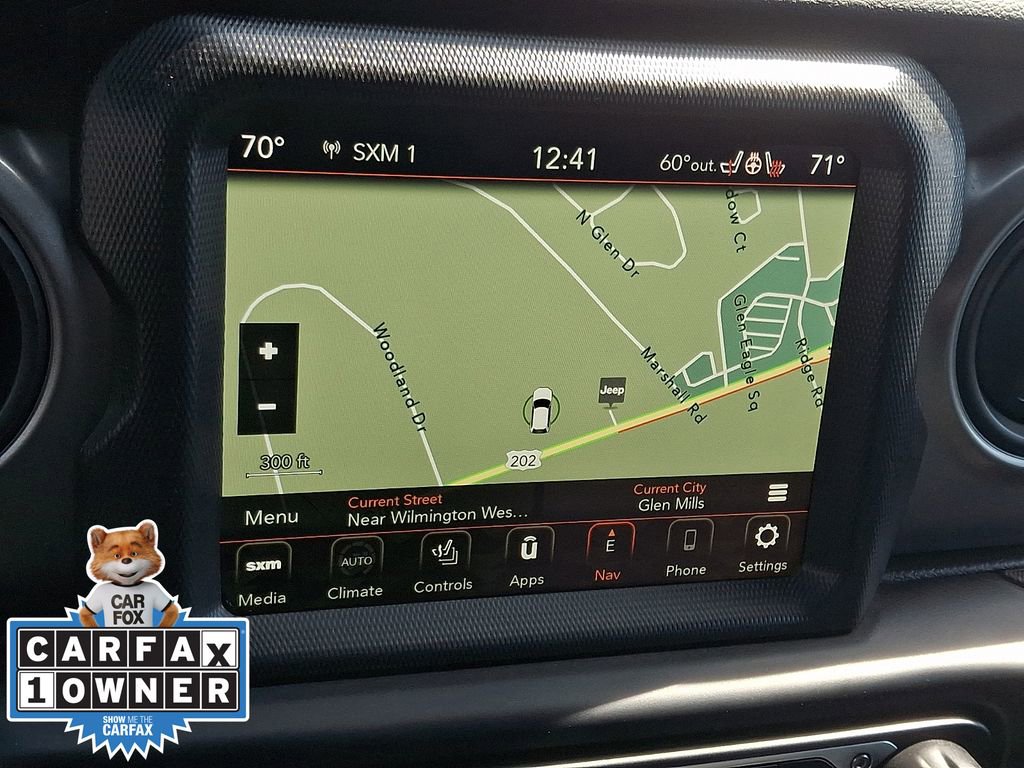 Used 2022 Jeep Gladiator Willys AWD/4WD image 17