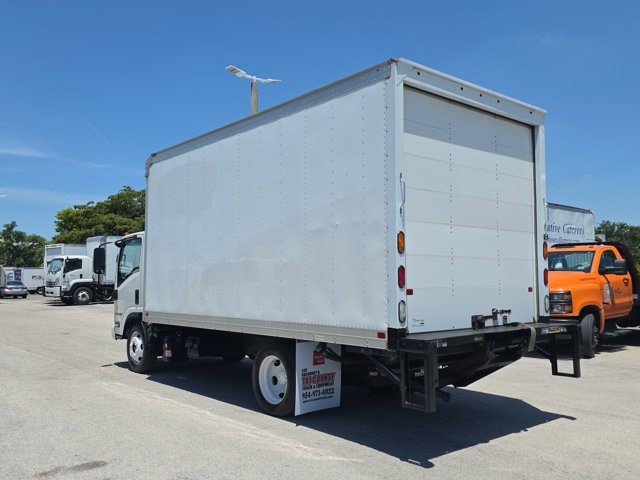 Used 2023 Isuzu NPR RWD image 5