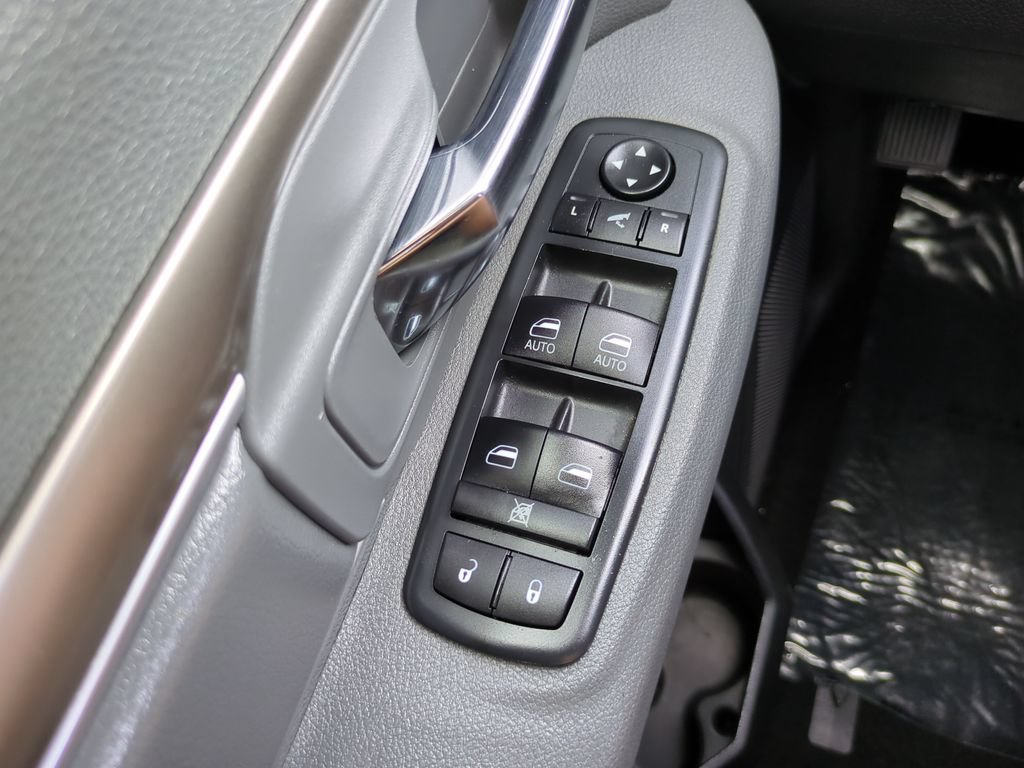 Used 2015 RAM 1500 Outdoorsman RWD image 18