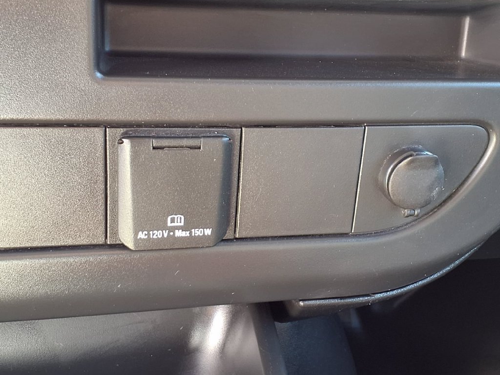 Certified 2024 GMC Savana 2500 w/ Driver Convenience Package RWD image 8