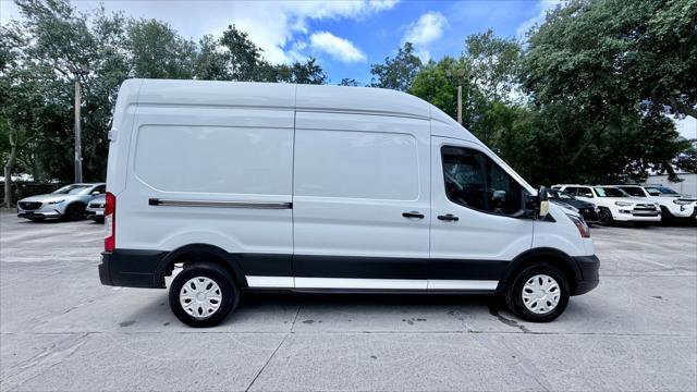 Used 2022 Ford E-Transit 148 High Roof RWD image 9