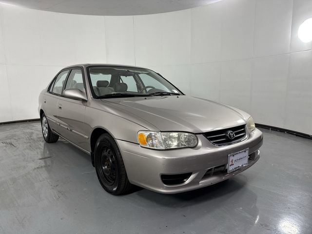 Used 2001 Toyota Corolla CE FWD image 3