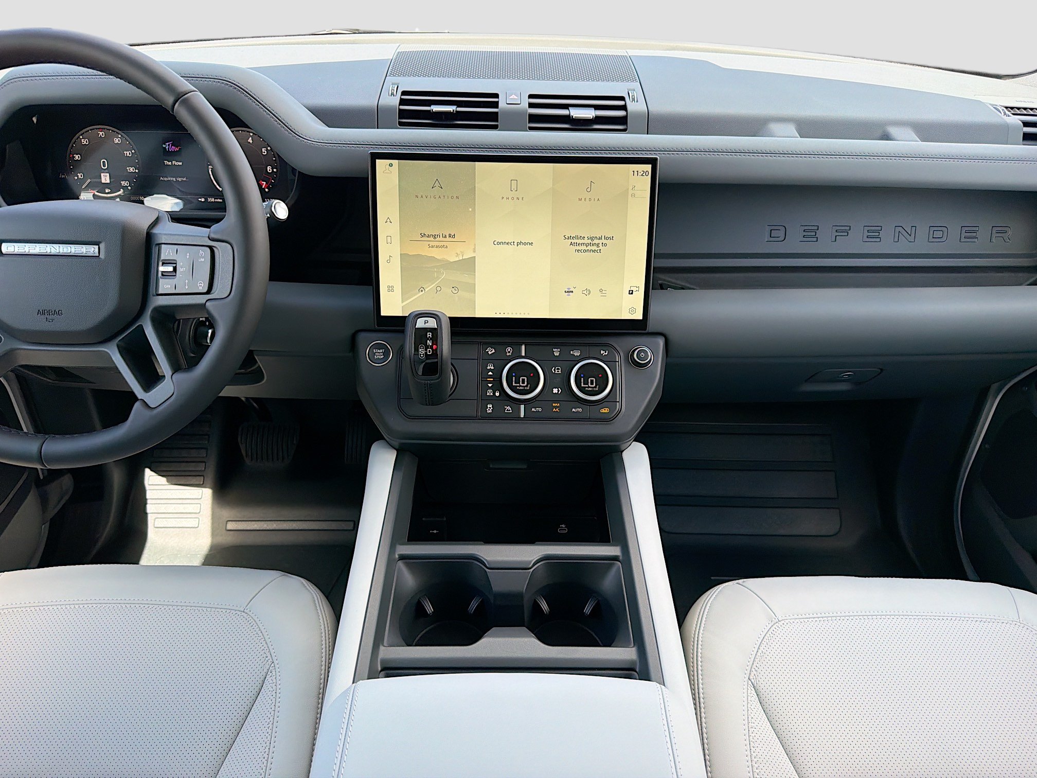 New 2026 Land Rover Defender 130 X-Dynamic SE AWD/4WD image 19