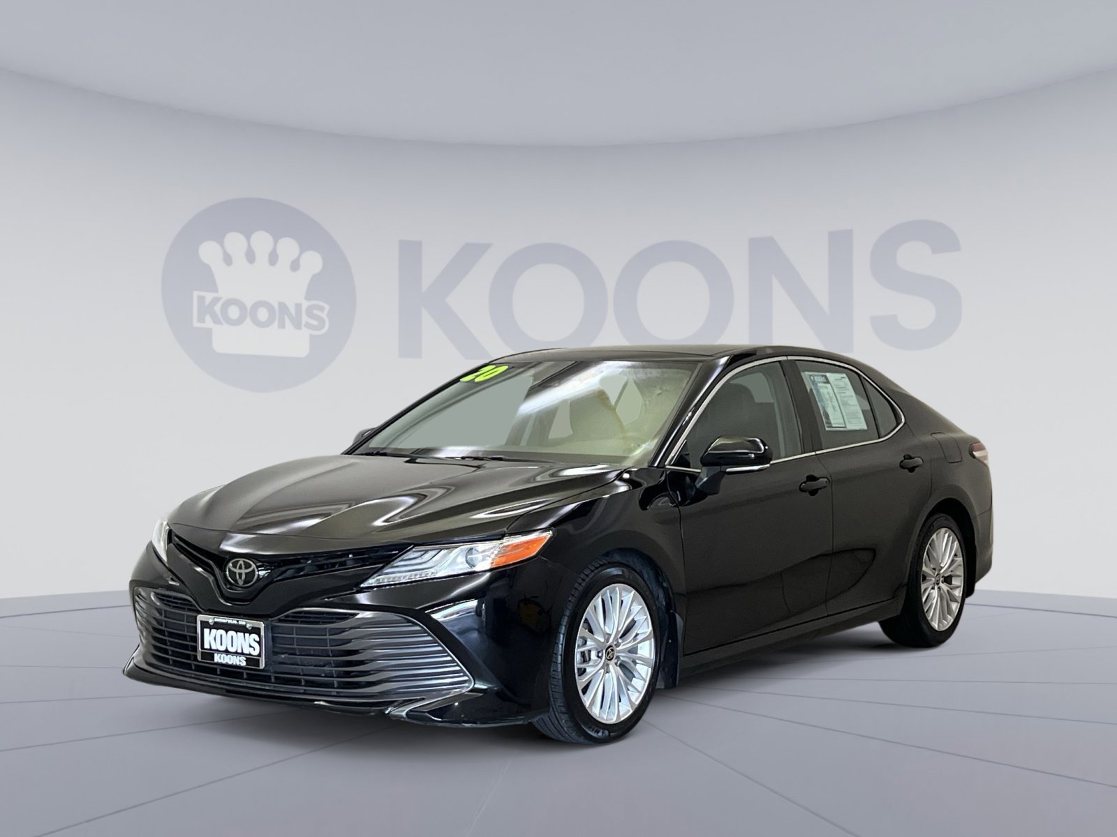 Used 2020 Toyota Camry XLE AWD/4WD image 1