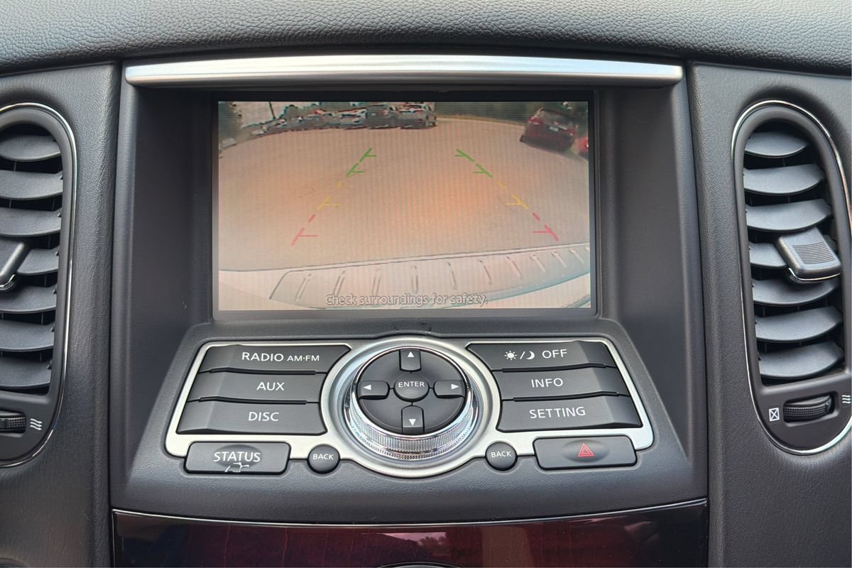 Used 2017 INFINITI QX50 2WD w/ Premium Package image 30