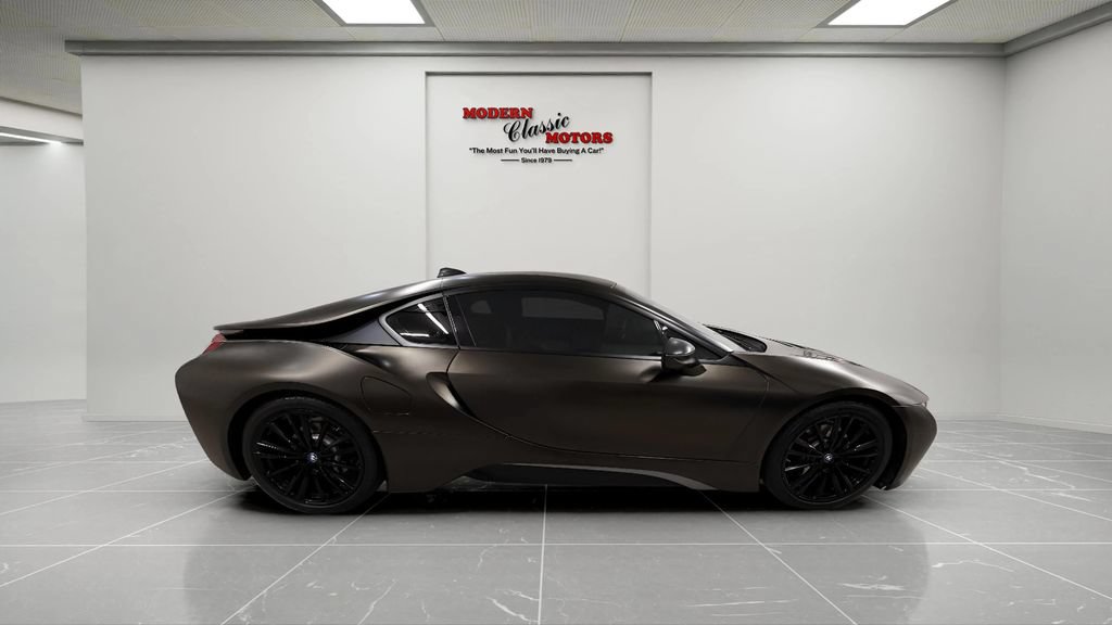 Used 2019 BMW i8 Coupe AWD/4WD image 10