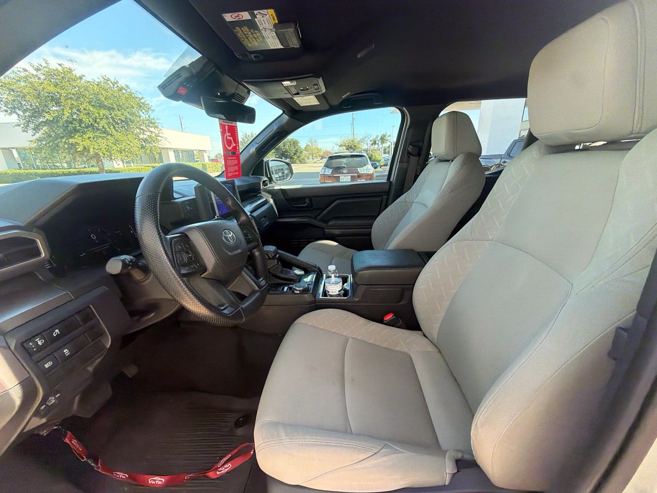 Used 2024 Toyota Tacoma SR5 AWD/4WD image 4