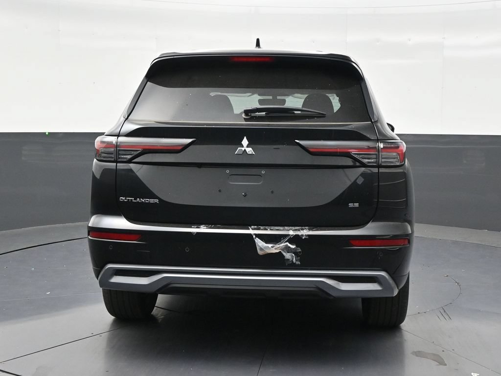 New 2026 Mitsubishi Outlander SE FWD image 4