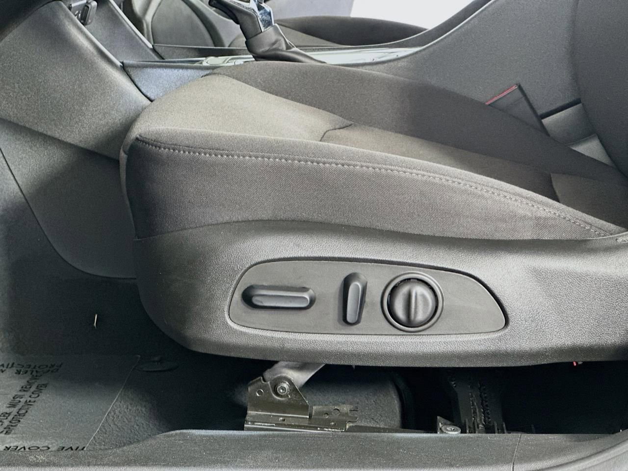 Used 2023 Chevrolet Malibu LT image 25