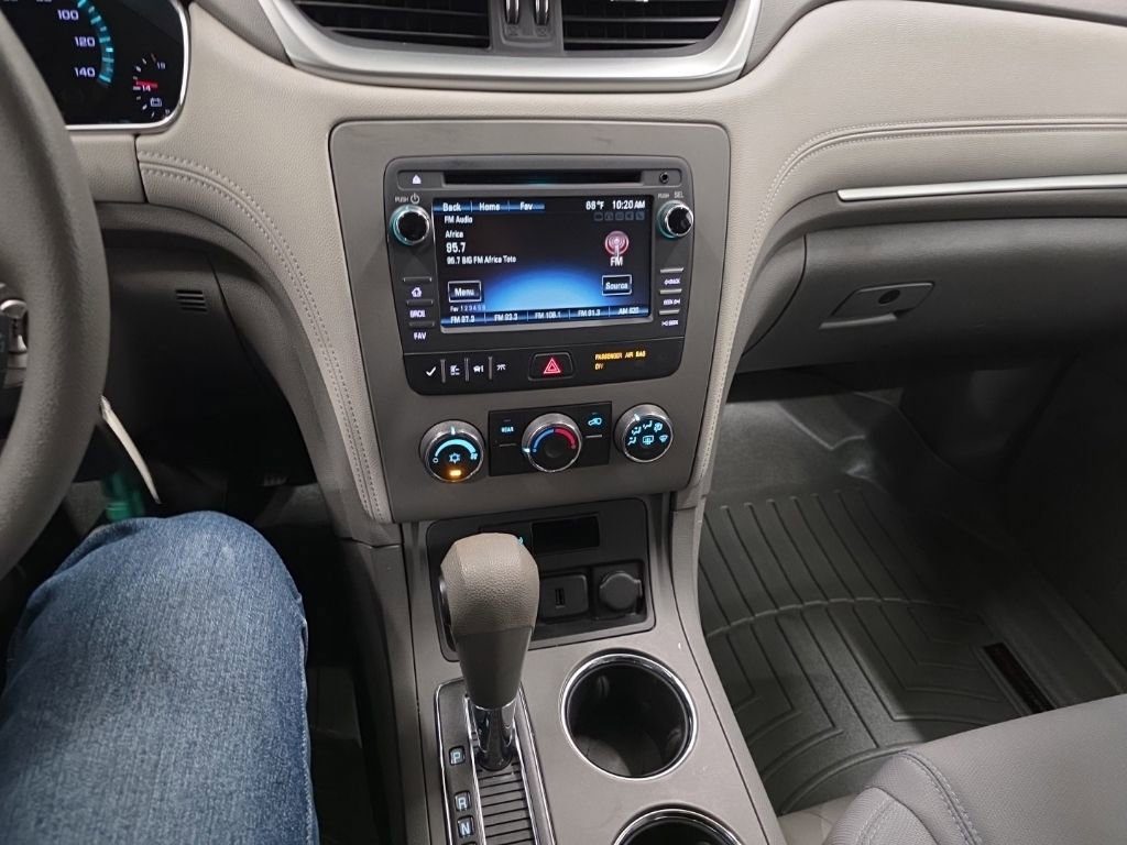 Used 2015 Chevrolet Traverse LS AWD/4WD image 17