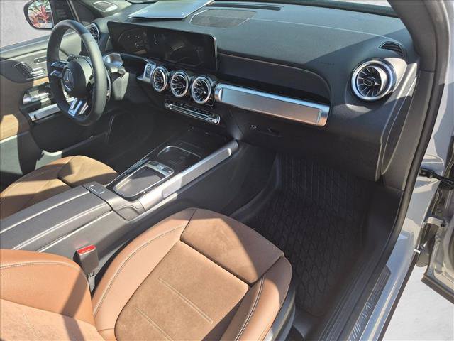 Used 2026 Mercedes-Benz GLB 35 AMG 4MATIC image 20