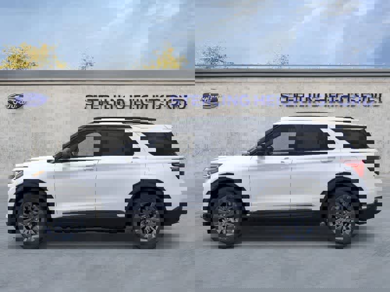 New 2026 Ford Explorer Active w/ Active Comfort Package image 3