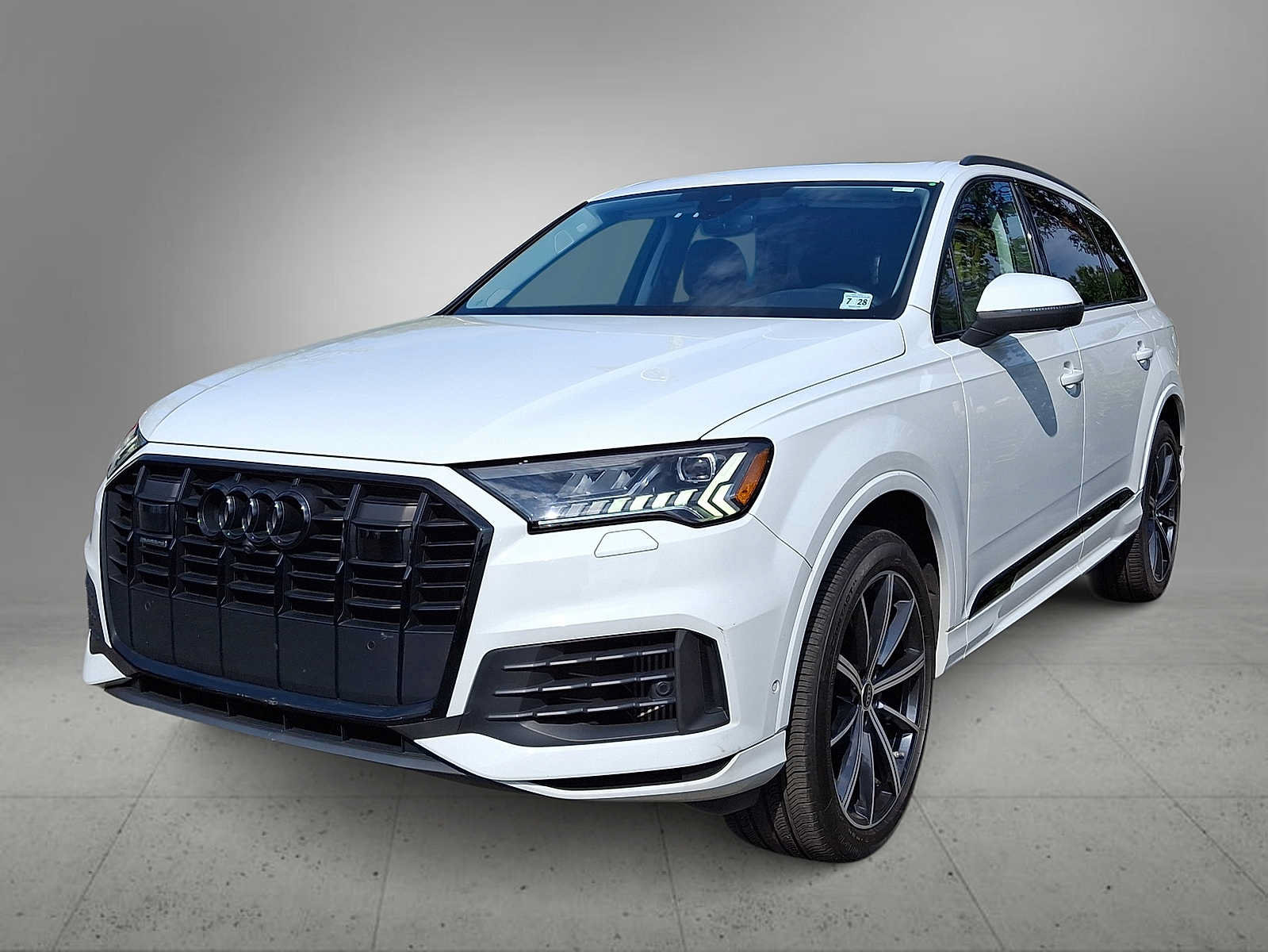 Used 2023 Audi Q7 3.0T Premium Plus w/ Premium Plus Package AWD/4WD image 1