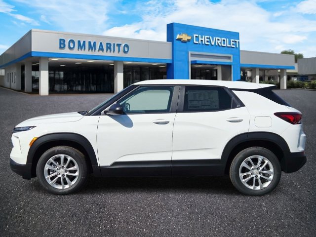 New 2026 Chevrolet TrailBlazer LS w/ LS Convenience Package FWD image 2