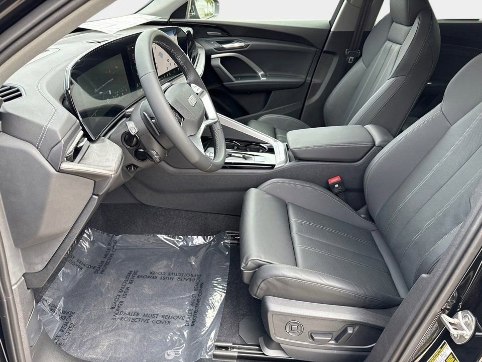Certified 2025 Audi Q5 Premium w/ Premium Plus AWD/4WD image 16